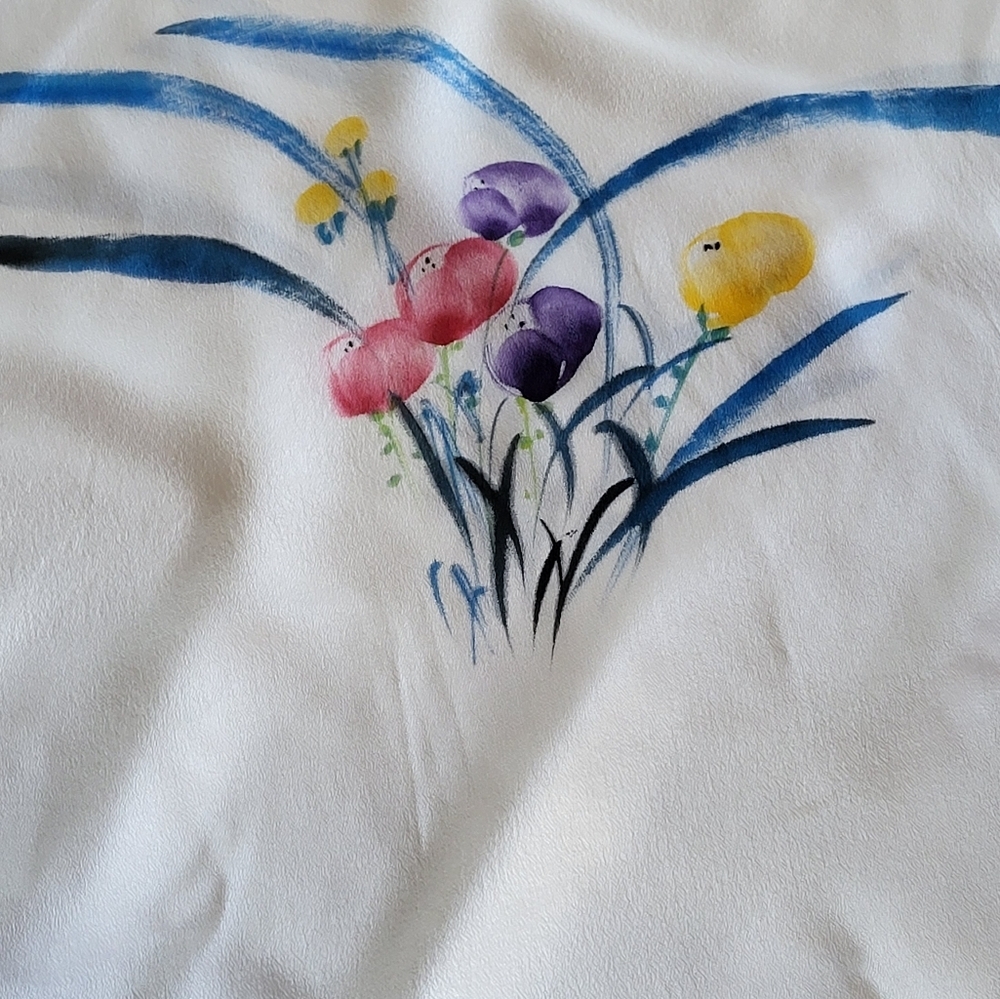 Unbranded White Silk Scarf/Wrap With A Watercolor Floral Design - Picture 11 of 11